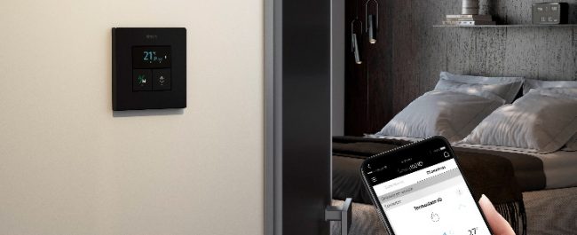 El termostato conectivo Simon 270 iO revoluciona el control de la calefacción